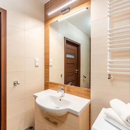 Polanki Z Widokiem Na * コウォブジェク