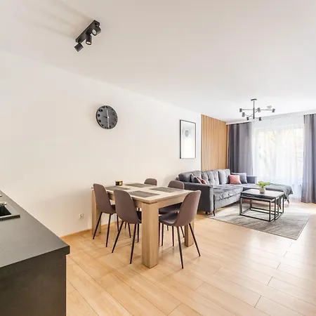 Polanki Z Widokiem Na * Kołobrzeg